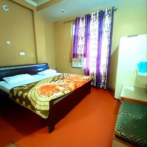 Budget Room